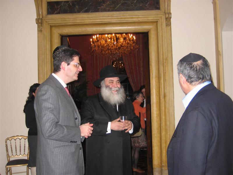 Chanukah Party au consulat de France le Rav Mickael Cohen
