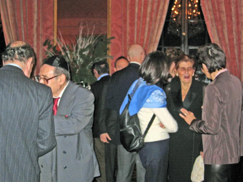 Chanukah Party au consulat de France le Rav Mickael Cohen