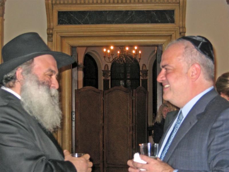 Chanukah Party au consulat de France le Rav Mickael Cohen