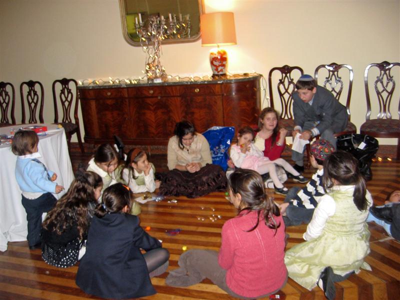 Chanukah Party au consulat de France le Rav Mickael Cohen