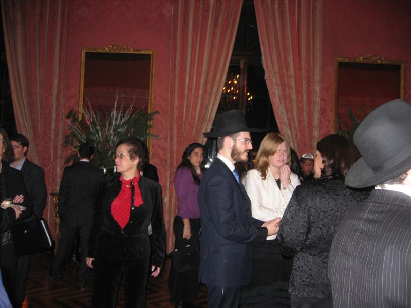 Chanukah Party au consulat de France le Rav Mickael Cohen