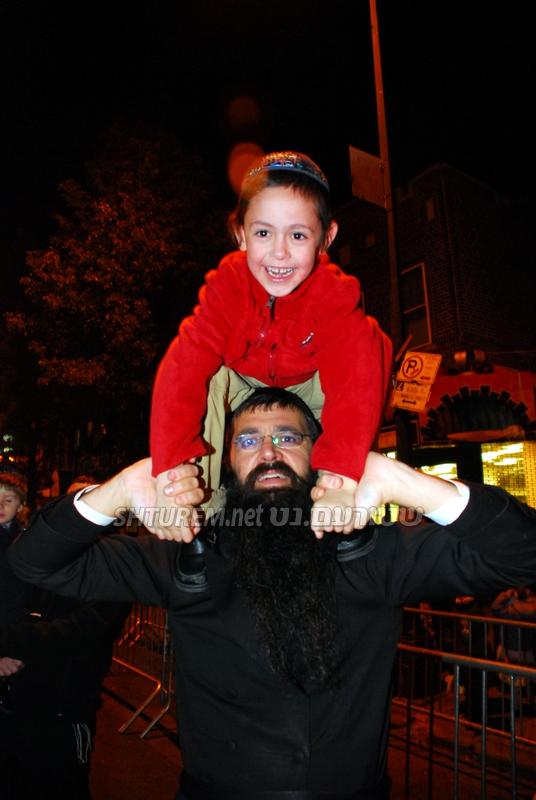 Simhat Beth Hachoeva Jeudi 5769 à Crown Heights