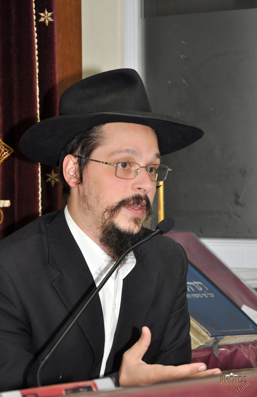 Kinous Torah Beth Loubavitch 27 Tichri 5769 à Paris