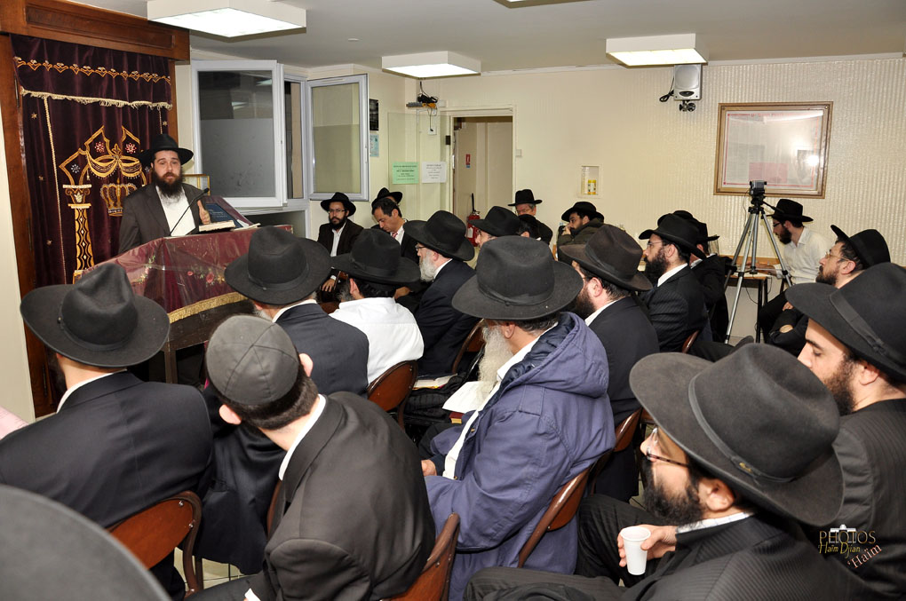 Kinous Torah Beth Loubavitch 27 Tichri 5769 à Paris