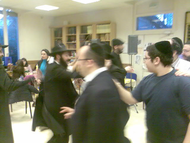 Pourim au Mahon Menahem de Yerres au Kollel du Rav Zerbib (Photos Julien Dahdi)