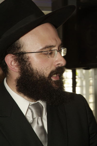 Inauguration d'un Sefer Torah par les Institutions Kesher d'Ashdod dirigées par le Rav Mendel Amar