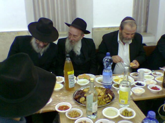 Farbrenguen du 19 Kislev 5765 à la Yéchiva "Or Gabriel" de Jérusalem