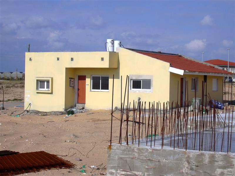 Nevé Dekalim, ville en plein développement
