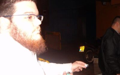 Allumage de bougies organisé par Mendy Laloum sur les lieux de l'attentat à Tel Aviv