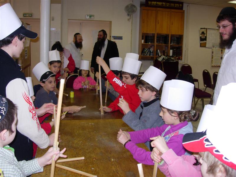 "Matsa Bakery" au Beth 'Habad de St Denis
