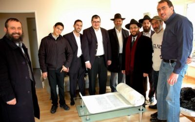 Inauguration d'un Sefer Torah offert par les familles Fogel, Seidner, Sebbag, Zakine, Bensaid, Attia et Guetta au profit de l'école Beth Rivka