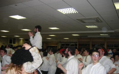 Simha de Adar à la Yechiva de Brunoy Motsaei Chabbat Parchat Zahor