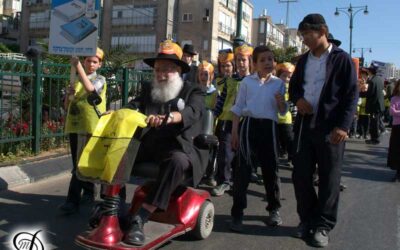 15000 enfants à la Grande parade de Lag Baomer à Bne Brak