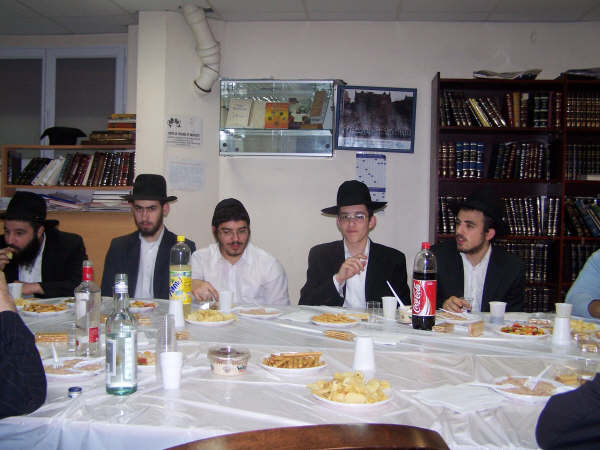 Farbrenguen du 13 Iyar à la Yéchiva de Montrouge avec Israel Goldberg