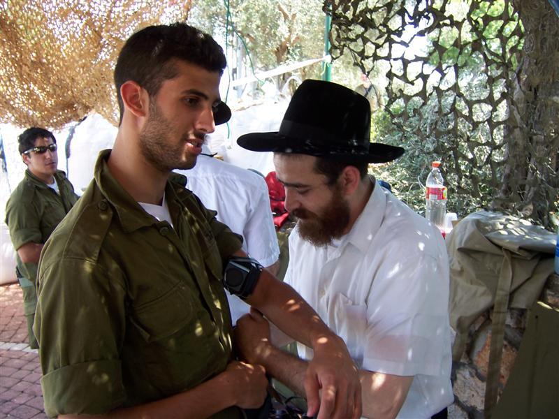 La Yéchiva Or Gabriel visite les bases de Maalot et Kiryat Shmona
