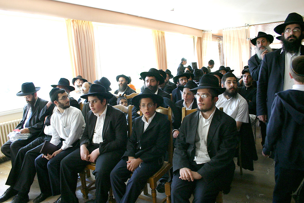 Kinous Torah Yarhei Kalla à l'occasion du Haf Av au séminaire des 2 Alpes lundi 20 Av 5766 photos Mendy Benhamou