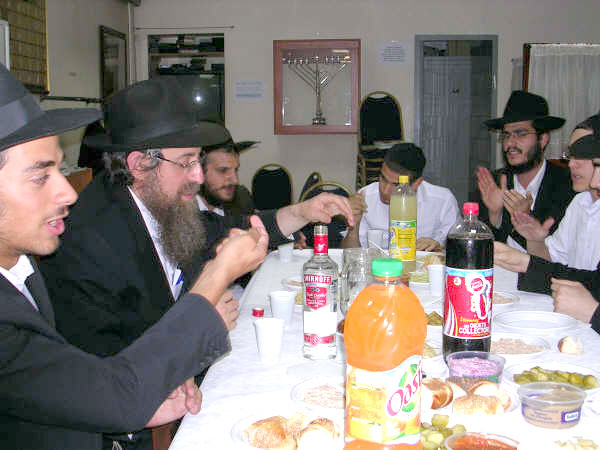 Farbrenguen de Hai Elloul à la Yéchiva de Montrouge avec le Rav Chmouel Labkovsky