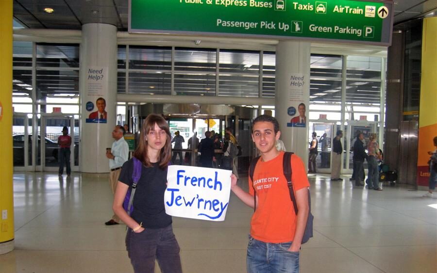 Le CCF New York accueil un groupe de jeunes juifs français à Crown Heights avec l'association "French Jew'rney"
