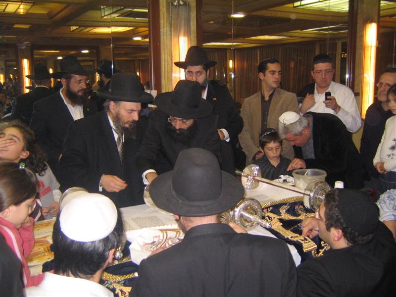 Inauguration de deux Sifrei Torah dans les Salons Wilson à La Plaine St Denis