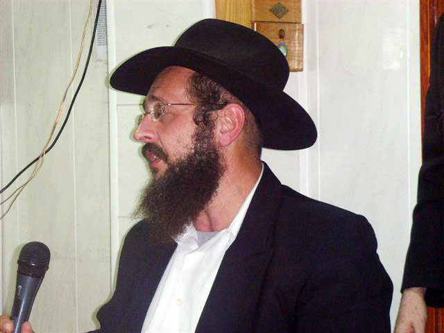 Beth 'Habad de Sarcelles: Conférence-Mélavé Malka avec le Rav 'Haim Dynovisz