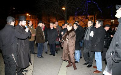 Allumage public au Pré-St-Gervais mercredi 19 décembre 2006 en présence de Mr Gérard Cosme Maire du Pré-Saint-Gervais