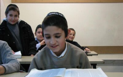 Photos du &lsquo;Heder Loubavitch de Paris rue de Flandre Kita de Moré Yehochoua Motal et Kita de Moré Yoski Houri
