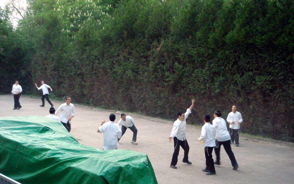 Récréation à la Yéchiva de Brunoy
