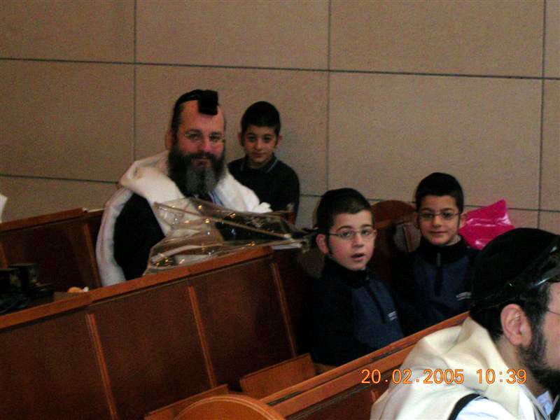 Quelques photos du Minyan de la rue Petit le dimanche matin