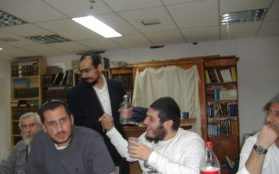 Farbrengen à l'occasion des deux ans du Minyan des jeunes du Beth Habad francophone de Natanya