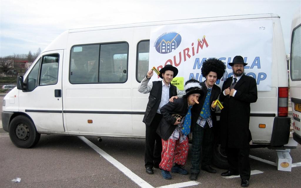Pourim 5767 sur l'autoroute A6