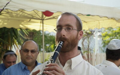 Inauguration d'un Sefer Torah par les Institutions Kesher d'Ashdod dirigées par le Rav Mendel Amar