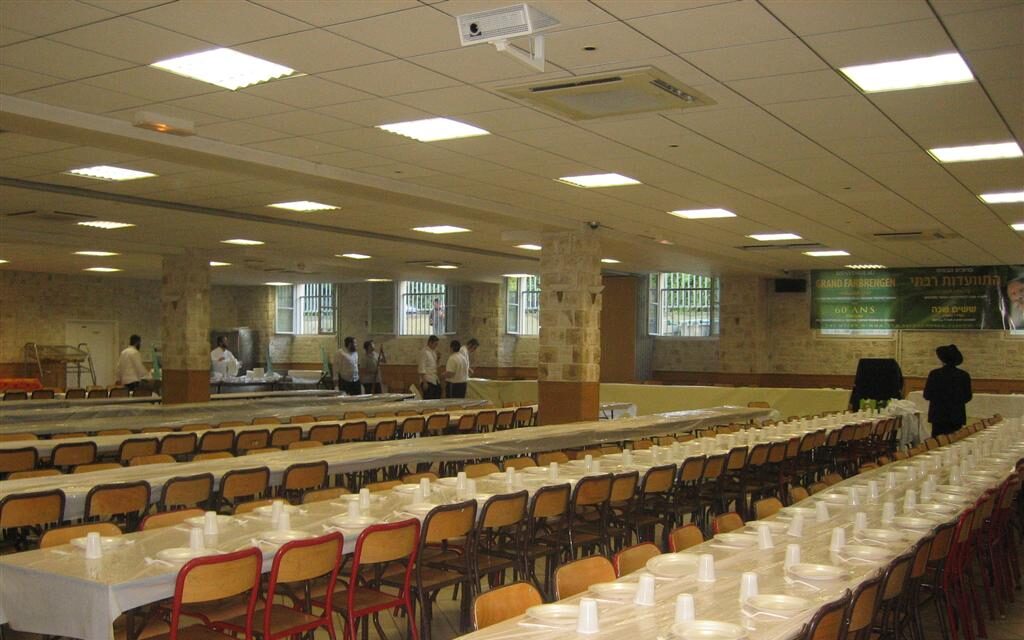 Plus de 600 personnes sont venues fêter le soixantenaire de la Yéchiva Tomhei Tmimim de Brunoy