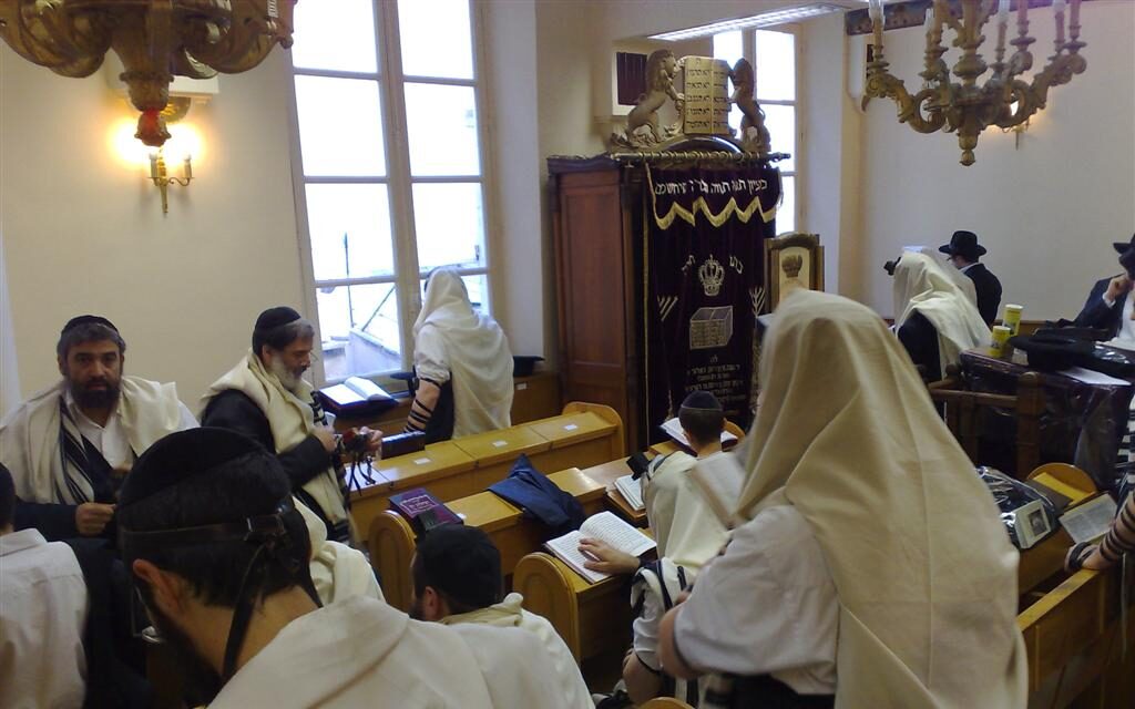 Erev Roch Hachana 5768 au 17 rue des Rosiers