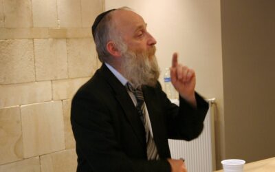 Kinous Torah de Chavouot au Beth Habad de Boulogne avec le Rav Kalmenson (Roch Yéchiva de Brunoy) et le Rav Zerbib (Roch Kollel de Yerres)