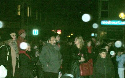 Allumage public d'une Menorah en glace à Montigny le Bretonneux St Quetin en Yvelines