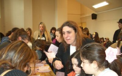 Les élèves de terminale koulo Kodech de l'école Beth Hanna organisent un Chabbat plein pour les enfants des Talmud Torah