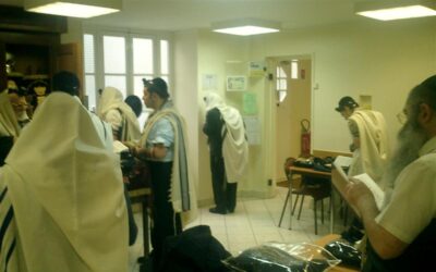 Une semaine d'etude de la Torah au Beth Loubavitch 8, rue Lamartine Paris 9