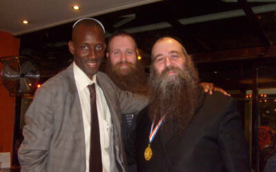 Le Rav Mendel BELINOW, reçoit la "Médaille des justes" de St. Denis de l'année 2008, ainsi que la Médaille d'Or de La Plaine Commune