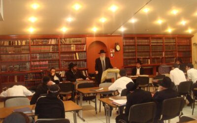 Le Rav Yossef WIZMAN, Roch Kollel de Orh Yohai à Bné Brak, en visite à la Yéchiva de Vincennes