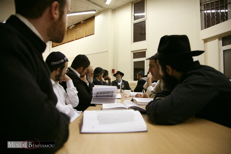 Le cours de Tanya du lundi soir au Beth 'Habad de Créteil
