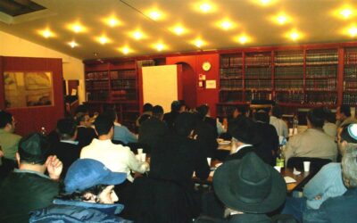 Plus de 120 personnes à la conférence "Béréchit et évolution" au Beth Habad de Vincennes