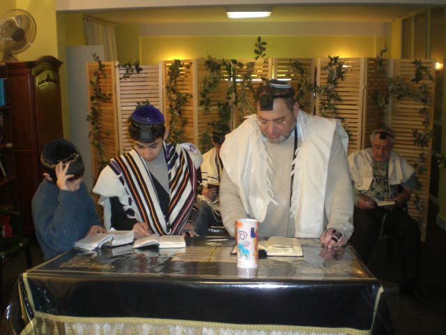 Le Beth Habad de Dijon organise la Bar Mitsva de Simon Nezry-Hababou de Nevers
