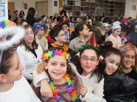 Pourim à l'école Beth Haya Mouchka