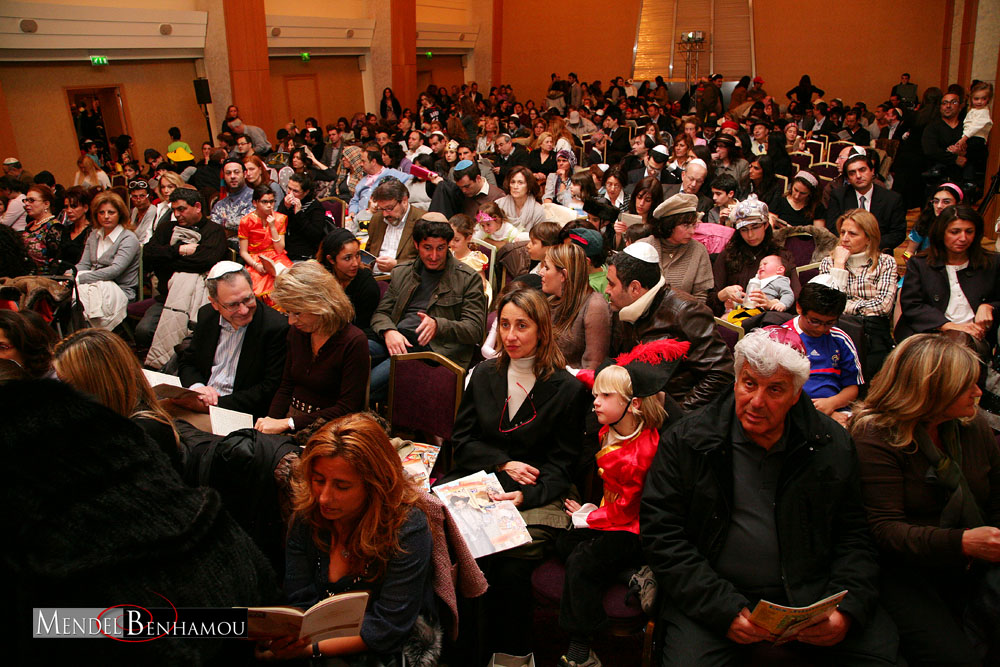 Lecture de la Méguila à l'hôtel Hilton organisée par le Beth Habad du 16ème
