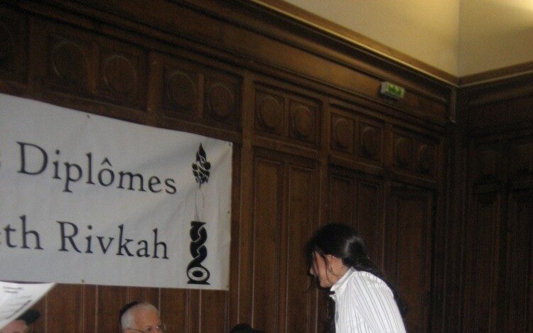 La remise des diplômes aux 15 lauréates du Séminaire I.S.F.M. de Beth Rivka a eu lieu au Consistoire de Paris