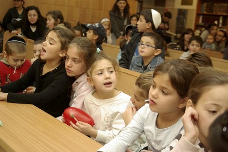 Soukkot : Kinous des enfants au Beth Habad de Vincennes