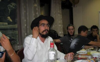 Farbrenguen au Minyan des jeunes du Beth Habad francophone de Netanya