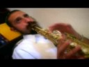 Tsipi et Naphtali Livni assistent à un concert donné par le saxophoniste Habad de Jazz, Daniel Zamir