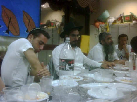 Farbrenguen de Tou Beav au Beth Habad francophone de Netanya
