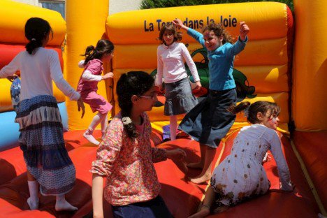 Grande kermesse à Beth Rivka organisée par Torahland